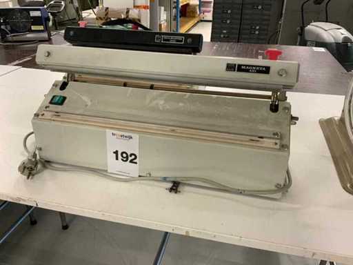 Audion Elektro Magneta 412, Sealmaster 300 Sealer (2x)