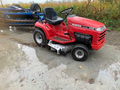 HONDA 4518 HYDROSTATIC Lawn tractor