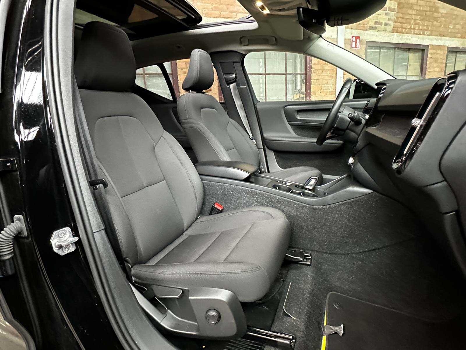 Volvo XC40 Recharge T4 INSCRIPTION EXPRESSION 129pk 2021 (Origineel-NL+1e eigenaar), K-649-LG