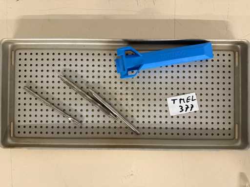 Melag – Perforiertes Tablett 42x18 cm mit Werkzeugen