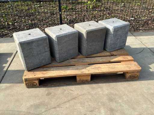 Piedistallo in pietra dura 28x28x33CM facce a 4 lati (4x)