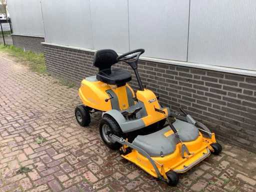 Stiga villa Ride-on mower