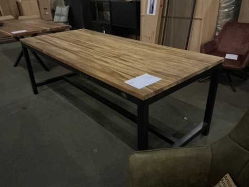 Eetkamertafel 220cm