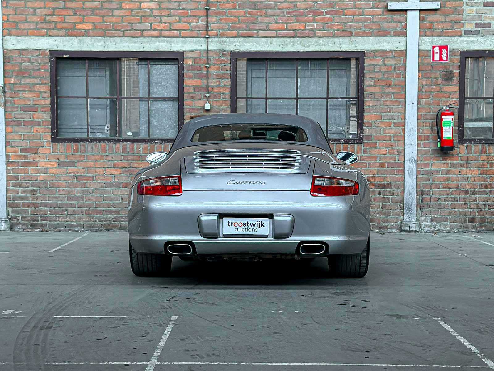 Porsche 911 Carrera Cabriolet 3.6 997 Sport-Chrono 325pk 2006 Youngtimer