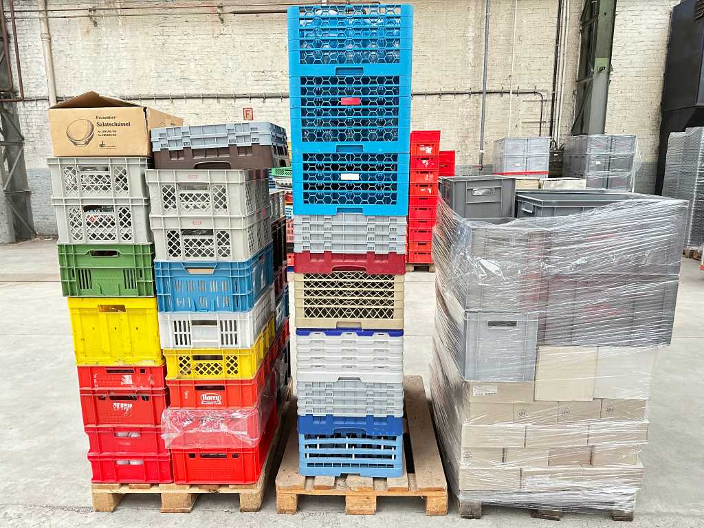 Batch of different glasses on three pallets