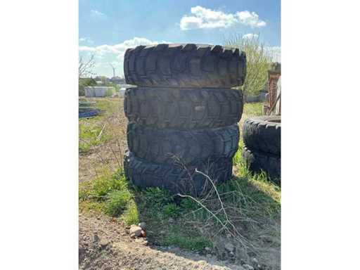 Michelin B Reifen, Rad und Felge (4x)