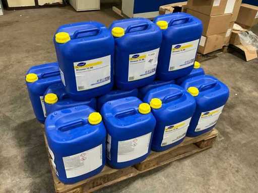 Detergentul Diversey Divosan TC86 (15x)