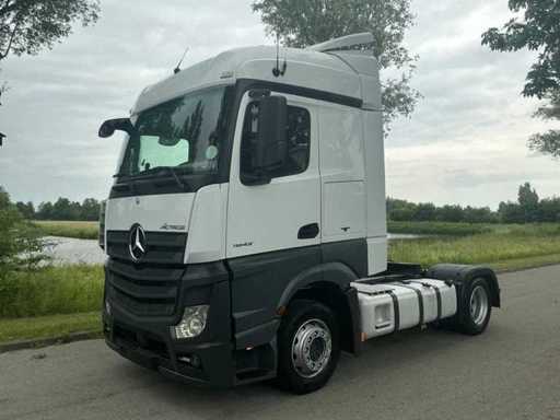 Truck