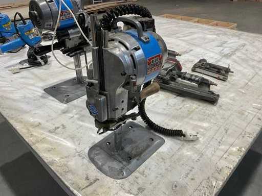 Scie en mousse Eastman Blue streak 2