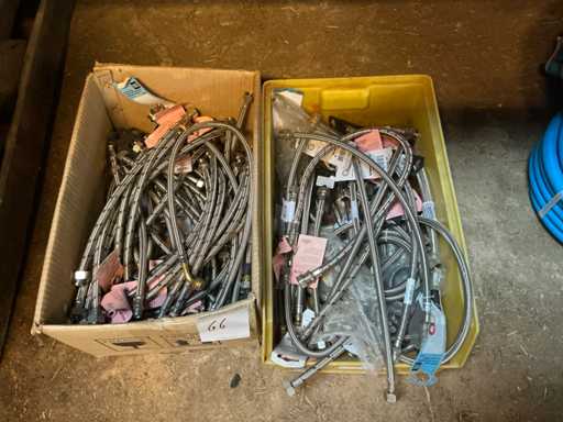 Lot de tuyaux flexibles