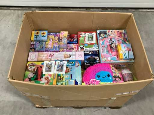 Les jouets incluent Lego, Star Wars et Pokémon