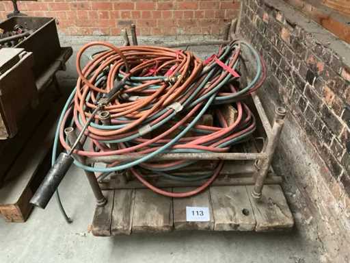 Masa de lucru + diverse furtunuri