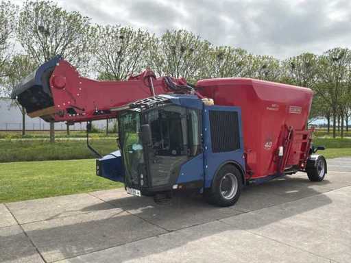 2018 Siloking Premium 2215-22 Self-propelled Feed Mixer