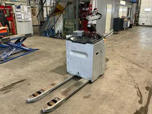 Still Electric Pallet Truck