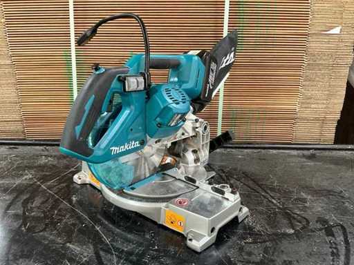 2025 Makita DLS600 cordless miter saw