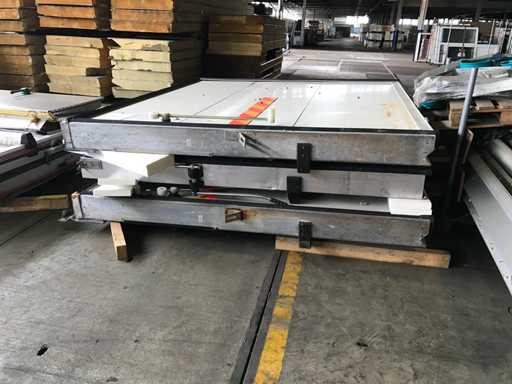 Cold store doors (6x)