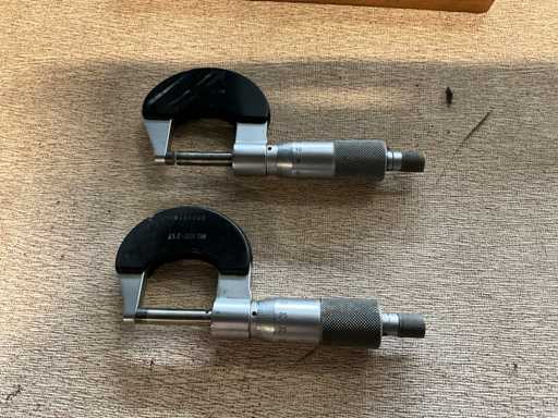 Mitutoyo 0-25 Buitenmaat micrometer (2x)