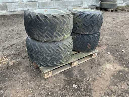 4X 31x15.50 R15 Band, wiel en velg
