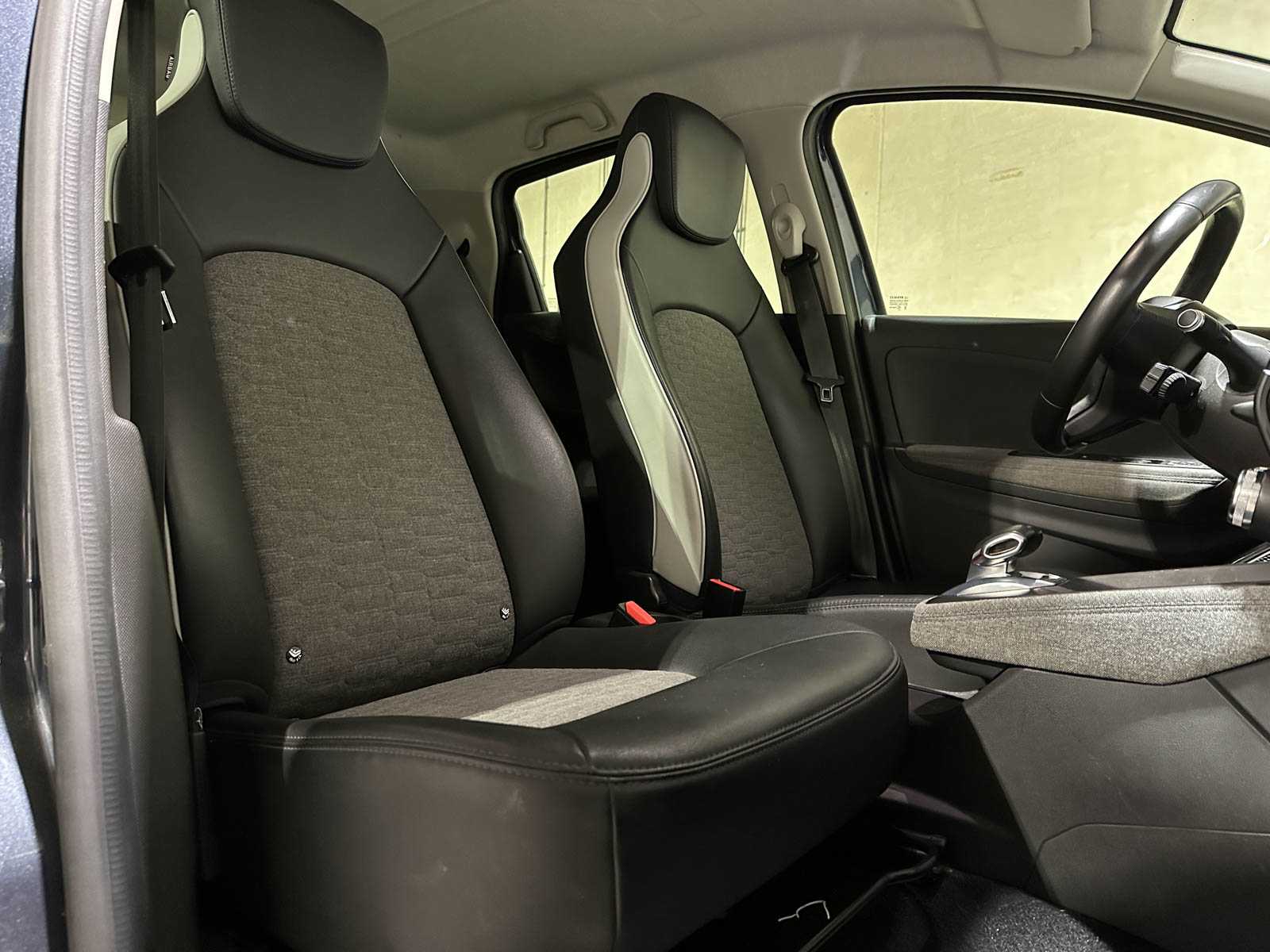 Renault ZOE R135 Intense 52 kWh 136 PS 2019 (Original-NL + 1. Besitzer), G-880-ZB