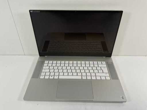 Razer (RZ09-033) Blade 15 Studio Edition, Core(TM) i7 10th Gen, 32 GB RAM, 1 TB NVMe, NVIDIA Quadro RTX 5000 Mobile 16 GB Laptop