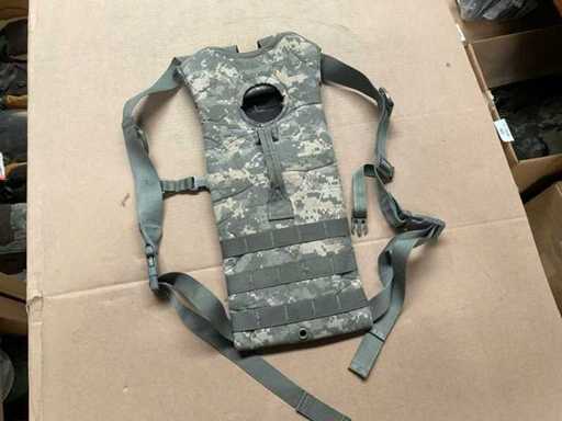 Hydration system carrier (27x)