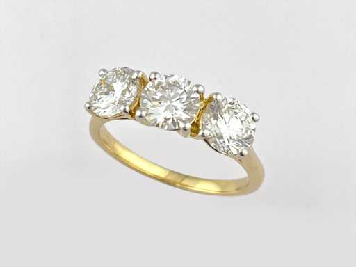 14 KT Yellow Gold Ring With 2.30 Cts Lab Grown Diamond