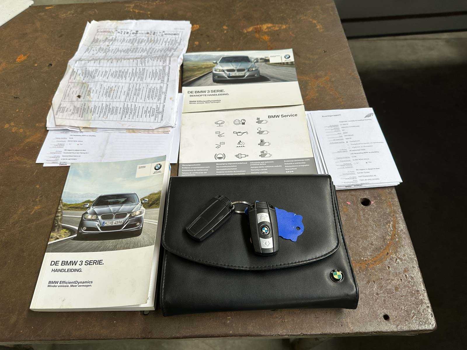 BMW 318i Touring Corporate Lease Luxury Line 136 PS 2011 (Original-NL) 3er, 51-SKX-6