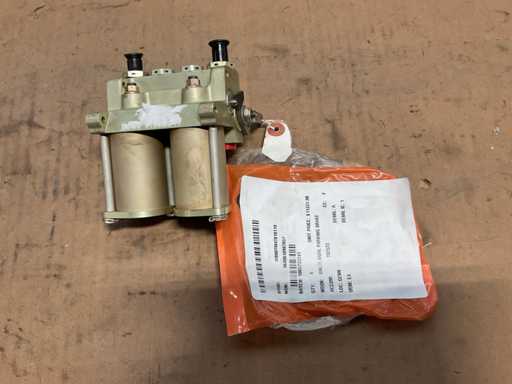 Tactair Dual parking brake valve