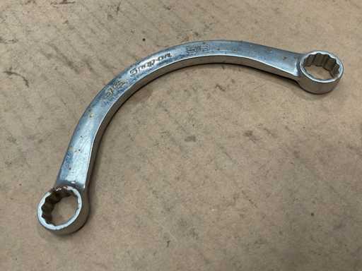 Clé à anneau à encliqueter