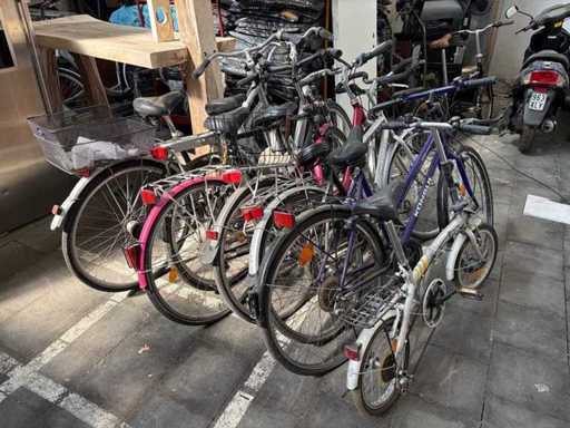Lotul 6 folosea biciclete – diverse mărci, neverificate