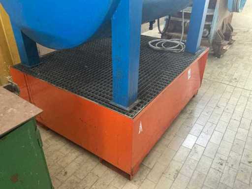 Containment basin