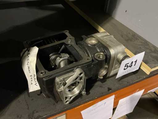 Man 51541007121 Compressor