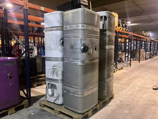 MAN Diverse Brandstoftanks (4x)