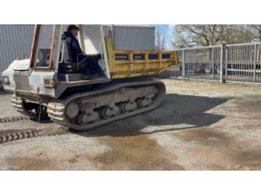 a1862e28-f80f-4ea0-9c32-0ac71861e28b.mp4