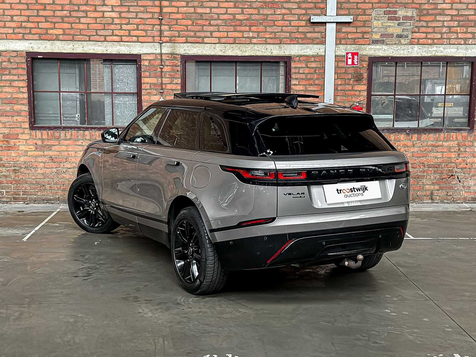 Land Rover Range Rover Velar 2.0 P400e R-Dynamic HSE 300pk 2021 (Origineel-NL), L-870-KS
