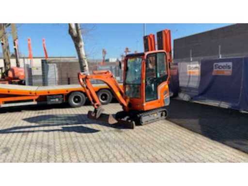 591d3ddc-9f2c-4f74-b176-34ac1915c2fe.mp4