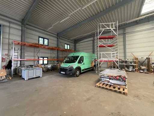 D | Liquidation of a leading provider of complete solar solutions