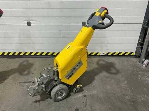 Master mover SM100+ Electric tow tractor