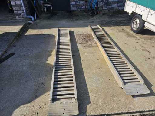 Climb Ramp (2x)