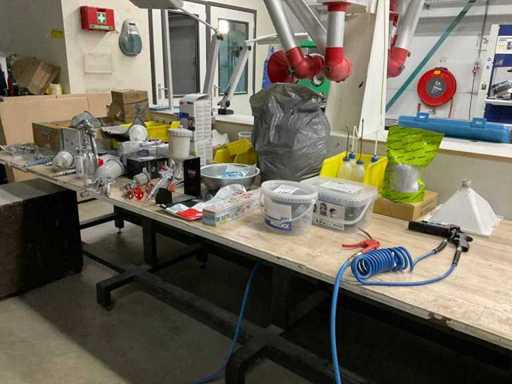 Partij Spuiterij equipment