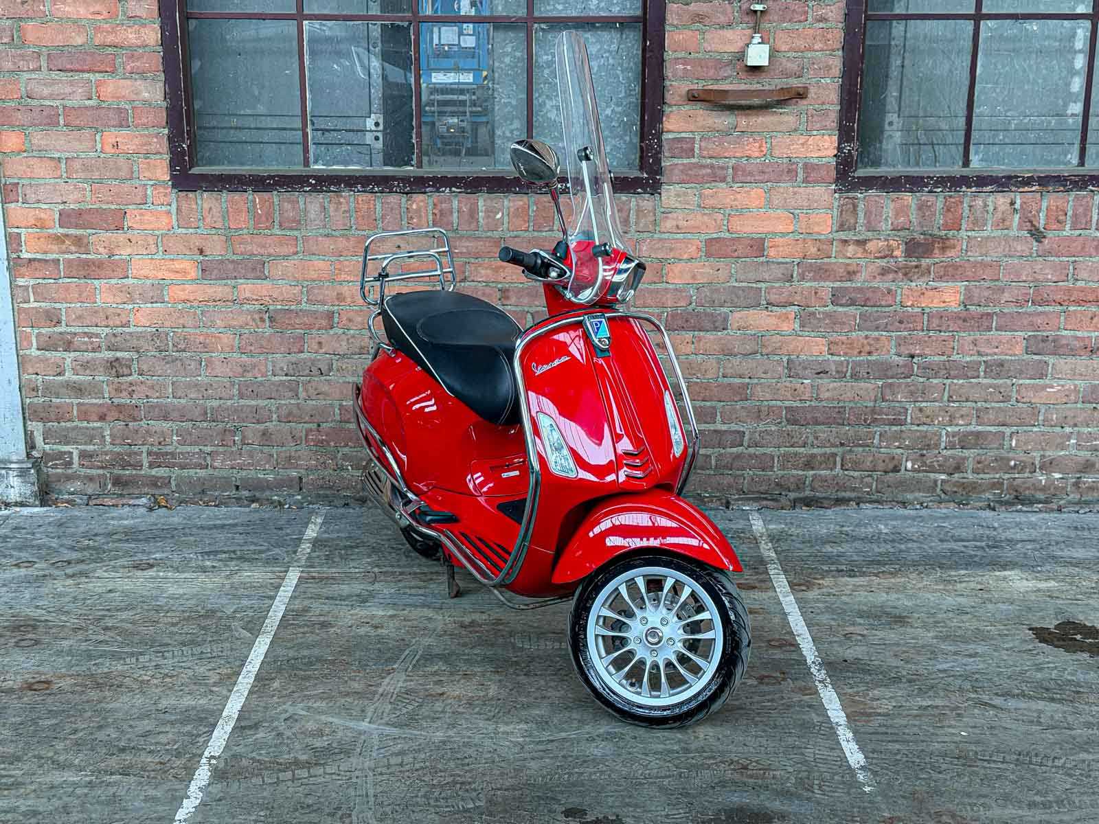 Piaggio Vespa Sprint 4T 2015, F-581-ZF Scooter
