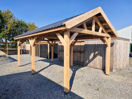 Baldachin clasic cu acoperi? în dou? ape - 1540x410x340 cm