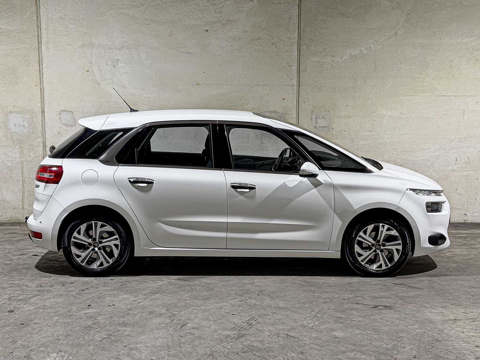 Citroen - C4 Picasso - 1.2 PureTech Shine - Personenauto