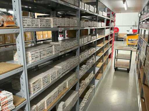 Lot de diverse pachete de plăci de marcaj Klemsan (285x)