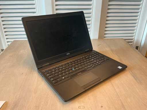 Notebooki — Dell Inc. — Latitude 5590