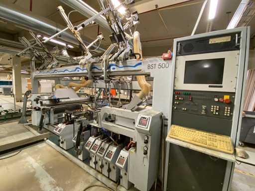 MACHINE DE FORAGE ET D’ALÉSAGE WEEKE BST500 CAN-BUS (2000)