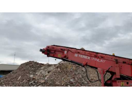 a03632c7-420d-4985-8f6d-54f0cc6c9e60.mp4