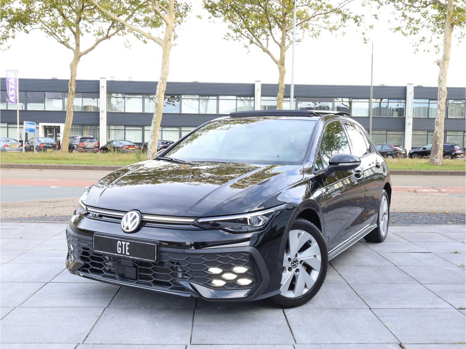 Volkswagen Golf GTE 1.5 eHybrid PHEV 272HP Automatic 2025