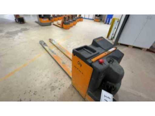 81a68841-5dbc-47ce-8bf5-323e29cb0733.mp4