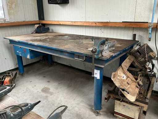 Stalen werkbank